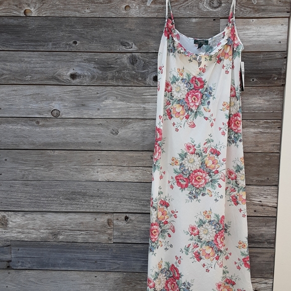 Ralph Lauren Dresses & Skirts - Ralph Lauren flower patterned slip dress sz Small